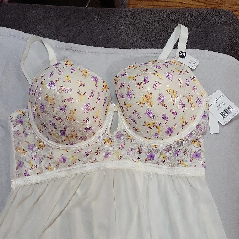 Carrie Amber Intimates Set - Picture 2 of 14